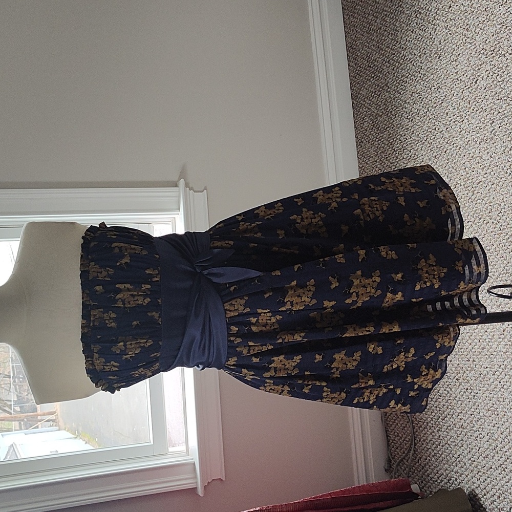 Betsy Johnson strapless dress size 8
